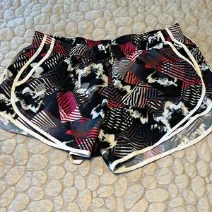 CALVIN KLEIN Women’s running shorts. Black & Hot pink design SZ Lg